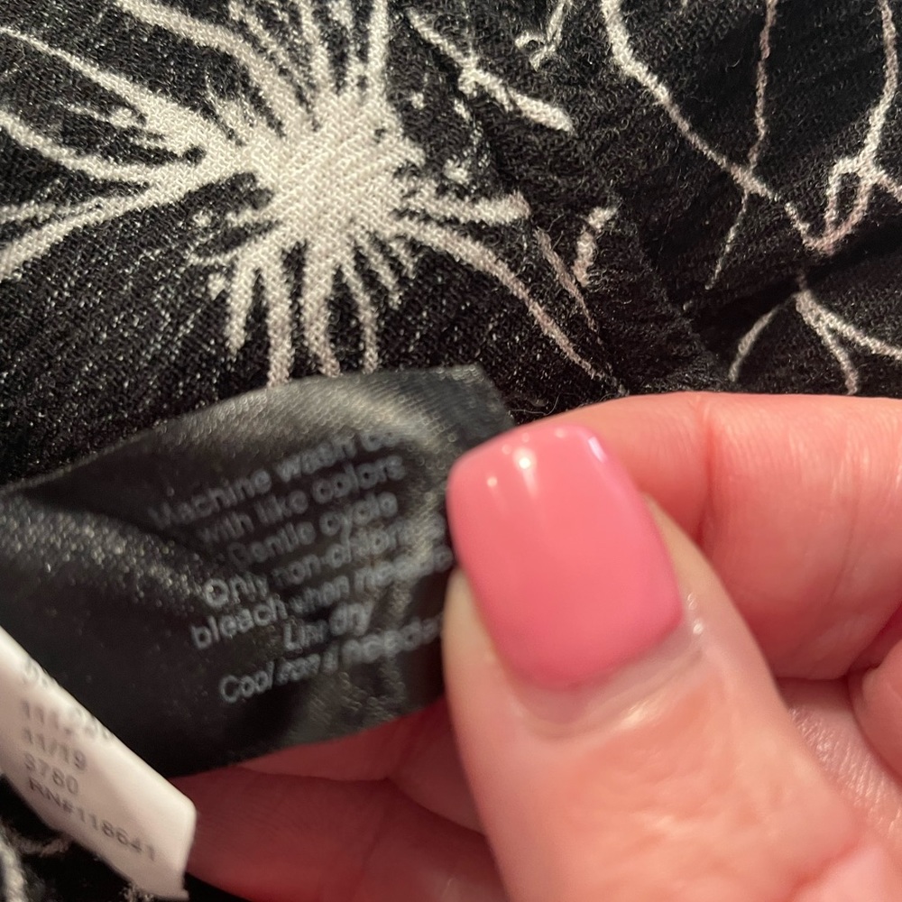 Lane Bryant Black & White Blouse - Picture 7 of 8